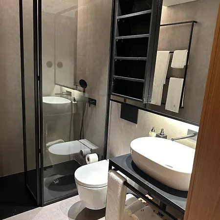 Palatial Konukevi 4*